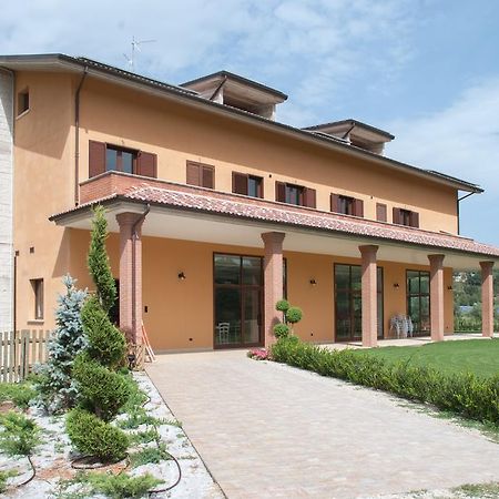 Casa Delfico Ristoro In Famiglia Guest House Teramo Exterior photo